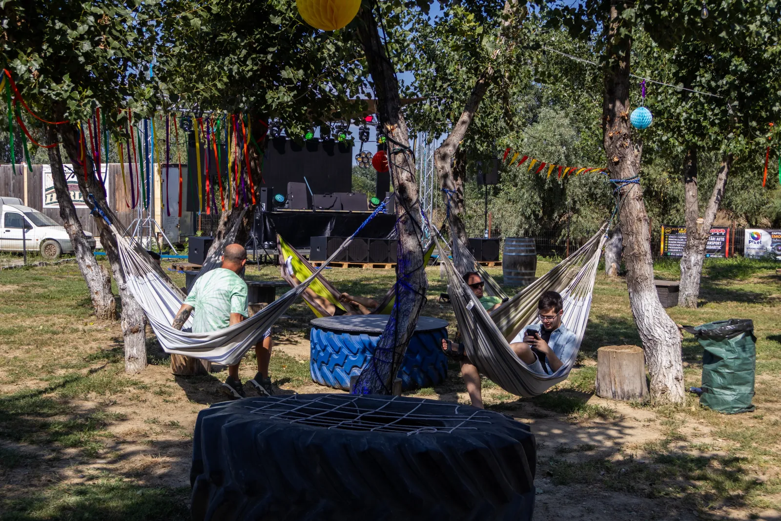 Atmosferă de festival în aer liber — fotografia 3