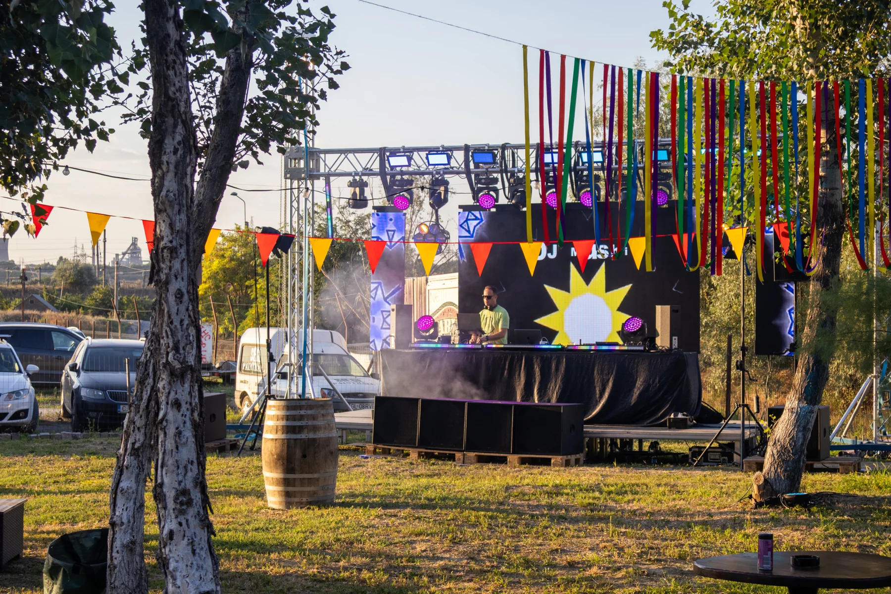 Scena și spațiul în aer liber de la Siege Paintball